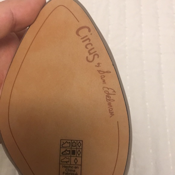 Boots - Picture 2 of 5